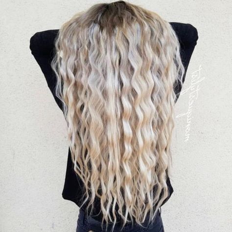 Crimped hair is back for Fall 2019. #FallHairTrends #Fall2019 #crimpedhair #waves #hairtrends  #crimped #hairstyles #crimpinghairstyles #hairstyles #ideas Crimped Hairstyles, Concert Hairstyles, Hair Crimper, Curls For Long Hair, Long Face Hairstyles, Crimped Hair, Face Shape Hairstyles, Long Brown Hair, Long Blonde