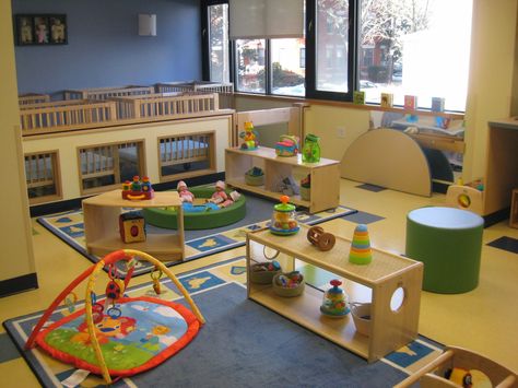 view panels into infant nap area | Bright Horizons Brookline, MA Infant Room Daycare Layout, Infant Daycare Room Ideas, Daycare Infant Room Ideas, Creche Ideas, Daycare Center Ideas, Daycare Layout, Infant Room Ideas, Daycare Room Design, Daycare Room Ideas