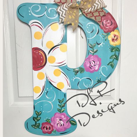 Painted Door Hangers, Letter Door Hangers, Painted Wood Letters, Initial Door Hanger, Painted Initials, Painting Wooden Letters, Burlap Door Hangers, Painted Door, Hanger Decor