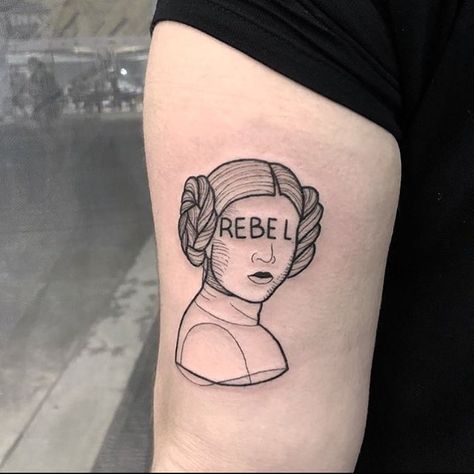 Leia Tattoo, Princess Leia Tattoo, Tattoo Star, Tattoos Infinity, Princess Tattoo, Leia Star Wars, Tattoo Photography, Tattoos Skull, Star Wars Tattoo