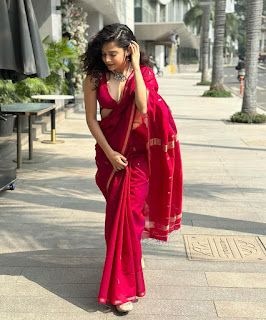 Mithila Palkar, Sinchan Wallpaper, Desi Fits, Indian Tunic, Traditional Blouse Designs, Fashionable Saree Blouse Designs, Royalty Aesthetic, Saree Poses, Desi Fashion Casual