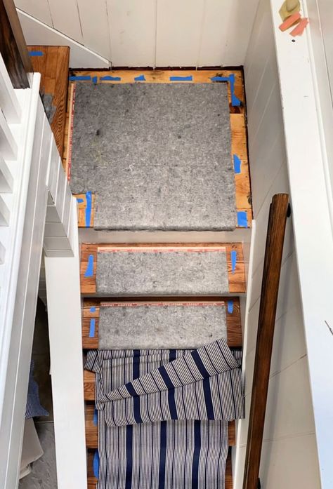 Diy Stair Runner Rods, Stairway Runner With Landing, How To Stair Railing, Stair Pads Staircases, Stair Runner Carpet Diy, Installing Stair Runner, Stair Runner Bars, Basement Stairs Runner, Stair Runner Landing Turn