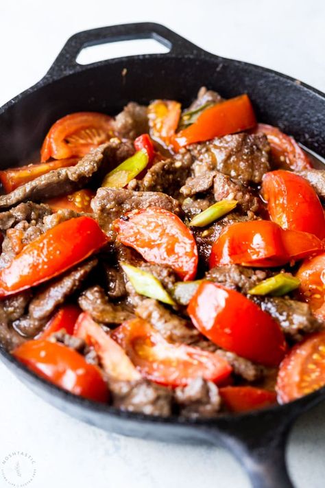 Easy Chinese Beef and Tomato recipe! Tomato Pepper Beef Stir Fry, Tomato Beef Chinese, Chinese Beef And Tomato Recipe, Beef Tomato Recipe, Wok Wednesday, Ab Recipes, Tomato And Egg, Foreign Recipes, Oven Ideas