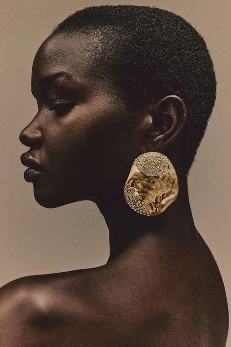 Good Outfits, The Round Up, Large Gold Earrings, Earrings Outfit, Large Stud Earrings, Jewelry Photography Styling, Black Photography, Gold Earrings For Women, Gold Statement Earrings