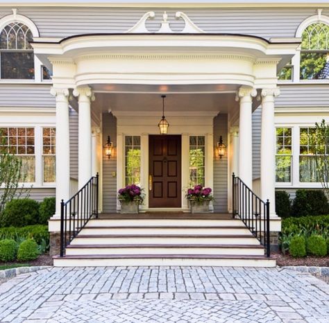 Beautiful architecture. Front door, stairs and porch light for a grand main entrance. Door Lighting, Portico Design, Front Door Lighting, Facade Ideas, Front Stairs, Best Front Doors, Main Entrance Door, Building A Porch, Front Porch Design