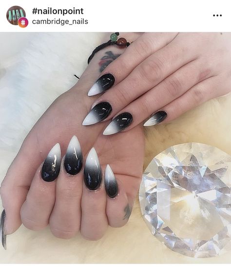 Black And White Ombre Nails Short, Black And White Ombré Nails, Black To White Ombre Nails, White And Black Ombre Nails, Black White Ombre Nails, Black And White Ombre Nails, Black And White Stiletto Nails, Stiletto Nails Ombre, Sparkly Ombre Nails