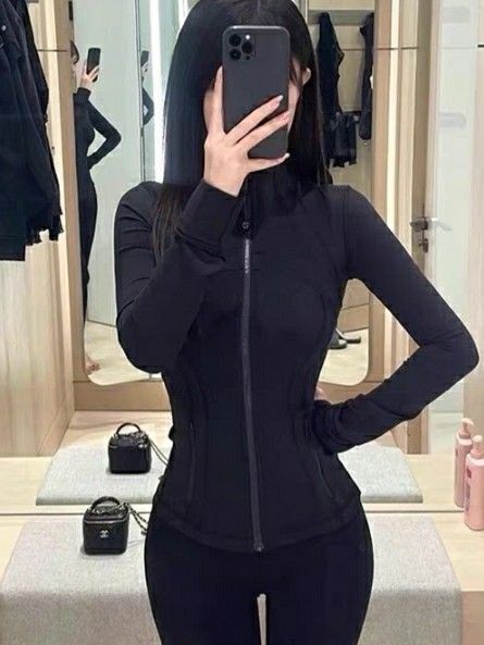 Workout Jackets, Pilates Outfit, Lululemon Outfits, Lululemon Define, Cute Workout Outfits, Lululemon Define Jacket, Define Jacket, Lululemon Jacket, Healthy Girl