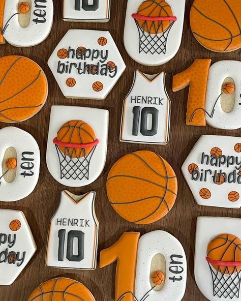 March Madness Birthday Party, Basketball Birthday Cake, Basketball Themed Birthday Party, Basketball Theme Birthday, Basketball Cookies, Basketball Theme Party, Basketball Cake, Basketball Birthday Parties, Royal Iced Cookies