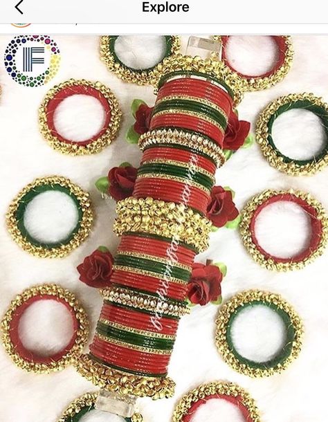 Bangle ceremony 😜😍😍😍😍 Haldi Mehndi Decoration, Bangles Ceremony, Marriage Decoration Ideas, Mehandi Ideas, Sister In Law Quotes, Bridal Bangles Set, Mehndi Decoration, In Law Quotes, Khan Khan