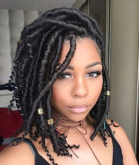 Gorgeous godess loc bob @nelita_makeup_ - https://blackhairinformation.com/hairstyle-gallery/gorgeous-godess-loc-bob-nelita_makeup_/ Faux Locs Styles, Faux Locs Hairstyles, Crochet Braid Styles, Haircut Styles, Wavy Hairstyles, Goddess Locs, Crochet Braids Hairstyles, Hair Images, Braid Hairstyles