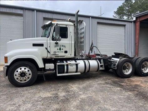 2015 Mack Pinnacle CHU613 For Sale | AutaBuy.com Mack Trucks For Sale, Mack Dump Truck, Trucks For Sell, Kenworth W900, Celebrity Cars, Muscle Cars For Sale, Sand And Gravel, Import Cars, Mack Trucks