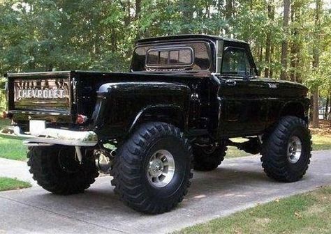 Huge Chevy Trucks | Chevy | Big Trucks and MudTrucks! Mud-riding truck Trucks Lowered, Auto Jeep, Black Truck, Dream Trucks, Mud Trucks, Jeepers Creepers, Lifted Chevy, Lifted Chevy Trucks, Truck Yeah