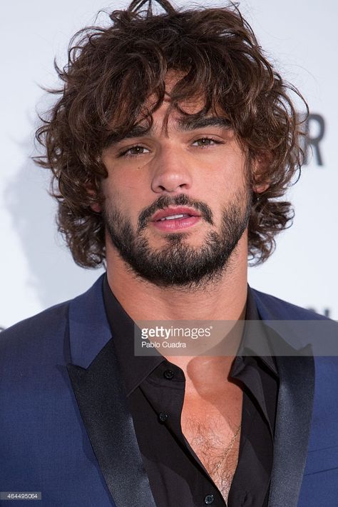 Hairstyle Man, Long Curly Hair Men, Long Hairstyles For Men, Male Haircuts Curly, Marlon Teixeira, Hairstyle For Men, Bangs For Round Face, Hairstyles For Women Over 50, New Hairstyle