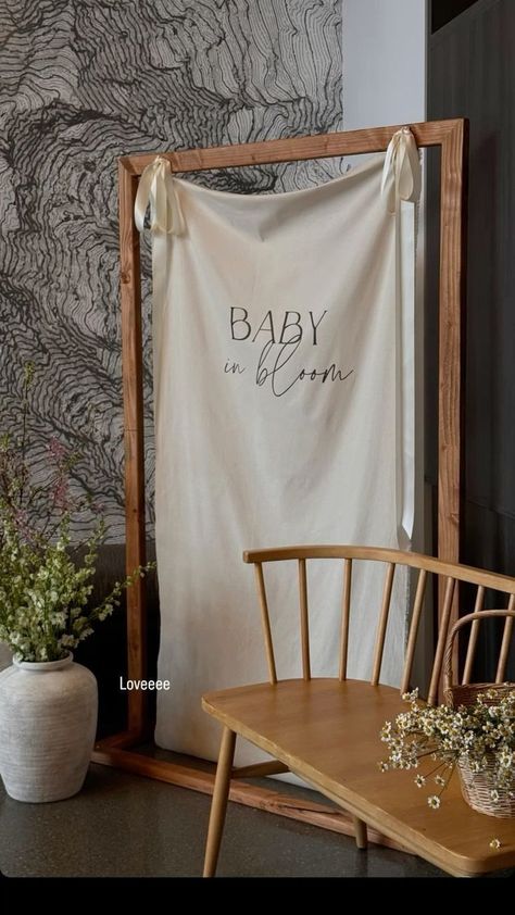 Mom To Be Shower Ideas, Bridal Shower Signage Ideas, Gender Reveal Ideas Aesthetic, French Inspired Baby Shower Ideas, Baby Shower Aesthetic Boy, Aesthetic Baby Shower Ideas, Modern Baby Shower Decor, Baby Celebration Party, Aesthetic Gender Reveal