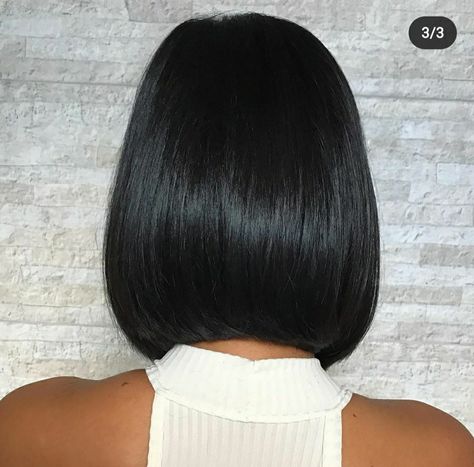 Lob Haircut Straight, Short Haircuts Black Hair, Corte Chanel, Haute Hair, Haircut Pictures, Edgy Hair, Happy Hair, Short Natural Hair Styles, Short Hair With Bangs