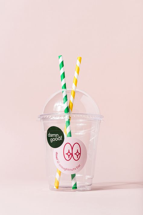 Smoothie Cup Design, Smoothie Packaging, Fruit Shakes Recipes, Logo Packaging Design, Coffee Shop Branding, Tea Packaging Design, Smoothie Bar, Cafe Branding, Smoothie Cup