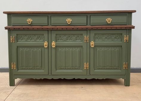 Green Sideboard, China Cabinets, Oak Sideboard, Vintage Sideboard, Fusion Mineral Paint, Vintage Cabinets, Oak Furniture, Mineral Paint, Family Business