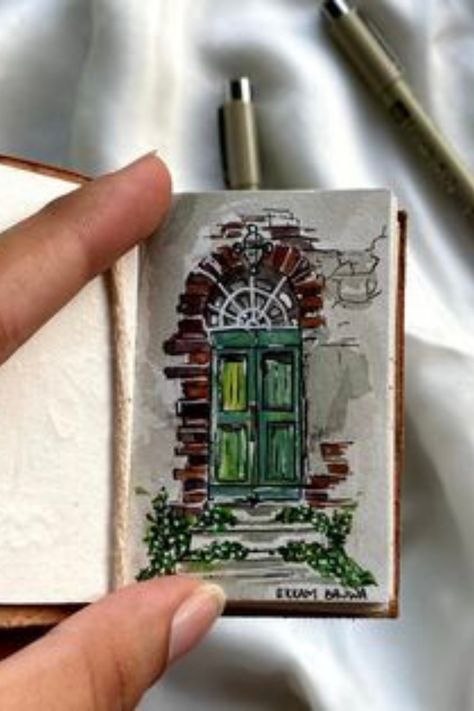 Pocket Sketchbook Ideas, Mini Sketchbook Drawing, Mini Sketch Ideas, Small Sketchbook Ideas, Mini Sketchbook Ideas, Mini Sketches, Mini Sketchbook, Pen Art Work, Art Journal Therapy