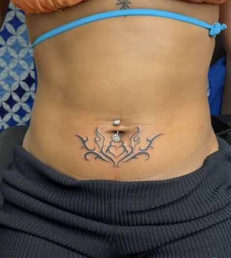 Below Belly Button Tattoo, Belly Button Tattoos, Belly Button Tattoo, Belly Tattoos, Henna Tattoo Designs Hand, Tattoos For Black Skin, Pretty Tattoos For Women, Stomach Tattoos, E Tattoo