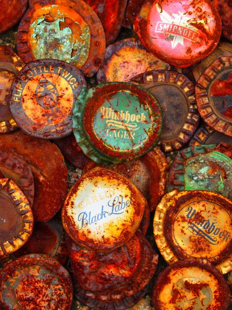 Rusty bottle tops | ©Leywood, via flickr Rust Art, Rust Never Sleeps, Growth And Decay, Rust In Peace, Beautiful Decay, Rust Patina, Peeling Paint, Rusted Metal, Rusty Metal