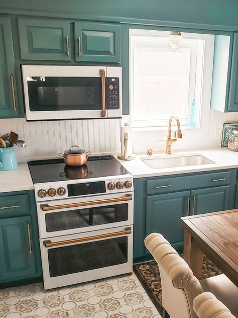 White Green And Gold Kitchen, Sw Riverway Cabinets, Diy Cafe Appliances, Green Kitchen With White Appliances, Kitchen White Appliances Ideas, Riverway Sherwin Williams Kitchen, Sherwin Williams Riverway Cabinets, Riverway Sherwin Williams Cabinets, White Appliance Kitchen