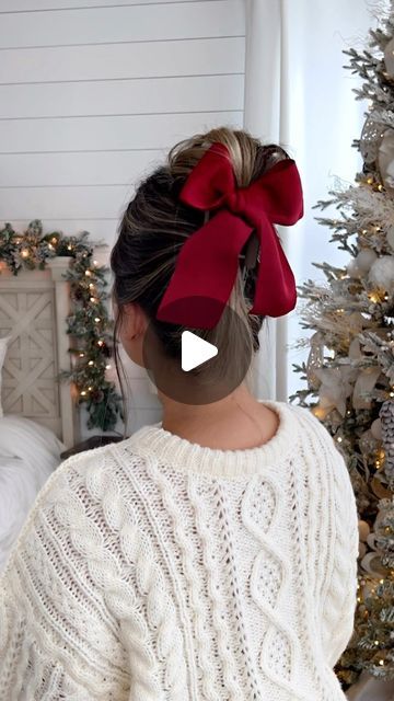 3.8M views · 196K likes | eva pautov on Instagram: "Tried the ribbon claw clip trend and I’m in love ❤️ tag a friend who should try this!

#hairtrends #clawcliphairstyle #christmashairbows #christmashair #christmashairstyle" Christmas Hair Bows, Bow Hairstyle, Love Tag, Christmas Hairstyles, Christmas Hair, Bow Clips, Tag A Friend, Claw Clip, Hair Trends