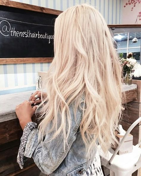 pinterest // princesslucy24 Cream Blonde Hair, Hair Curl, Romantic Hairstyles, Balayage Blonde, Hair 2018, Blonde Hair Looks, Brown Blonde Hair, Long Blonde, Long Blonde Hair