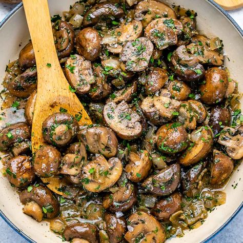 Garlic-Herb Sauteed Mushrooms Healthy Hummus Recipe, Green Bean Salad Recipes, Sautéed Mushrooms, Vegetarian Thanksgiving, Bean Salad Recipes, Clean Food Crush, Food Crush, Sauteed Mushrooms, Clean Food