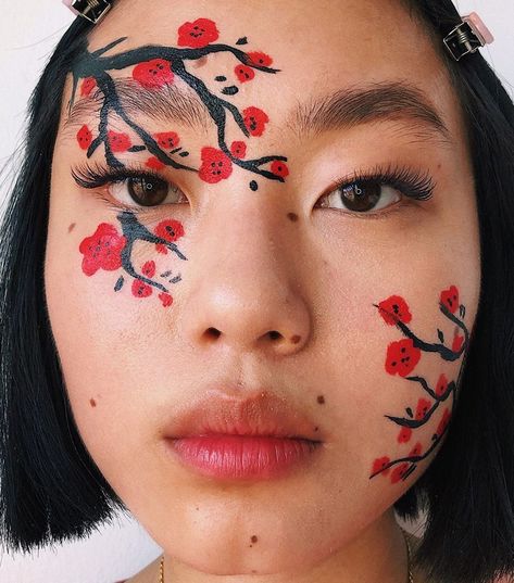 Flower Makeup, Face Art Makeup, Face Paint Makeup, Eye Makeup Designs, Edgy Makeup, Makeup Eye Looks, Creative Eye Makeup, Crazy Makeup, Creative Makeup Looks