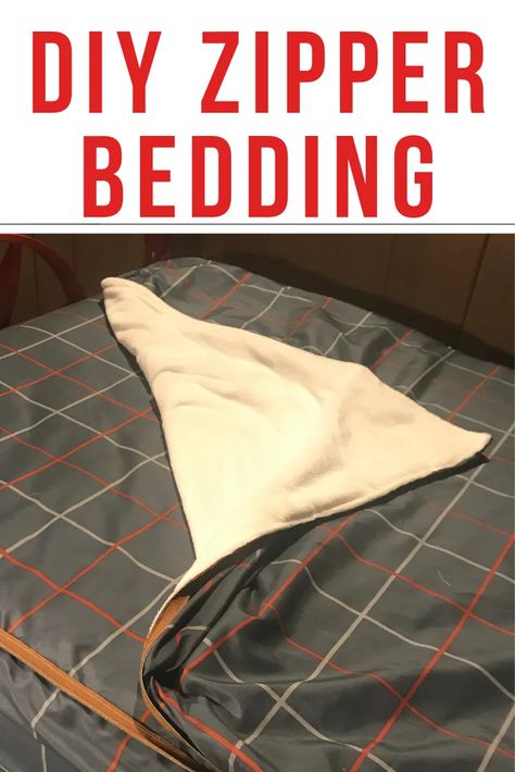 Diy Beddys Bedding Pattern, Diy Zip Up Bedding, Zipper Bedding Diy How To Make, Diy Bedding Set Sewing, Beddys Bedding Diy, Diy Bunk Bed Bedding, Diy Zippered Bedding, Zipper Bedding Diy, Diy Beddys Bedding