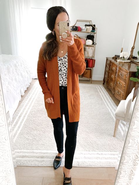 Burnt Orange Cardigan Outfit, Style With Cardigan, Orange Cardigan Outfit, Cardigan Work Outfit, Cardigan Outfit Work, Cardigan Fall Outfit, Burnt Orange Cardigan, Teaching Outfits, Orange Cardigan