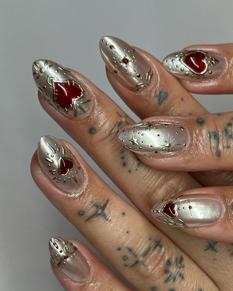 Cool Nail Patterns, Inspo For Nails, Birth Of Venus Nails, Tarot Cards Nails, Maneater Nails, Astarion Nails, Nail Art Grunge, Clock Nails, Tarot Nails