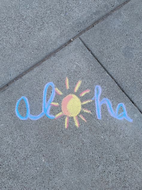 Summer Things To Draw With Chalk, Summer Sidewalk Chalk Art Ideas, Sidewalk Chalk Ideas Easy, Summer Chalk Ideas, Cool Chalk Ideas, Cute Chalk Ideas, Chalk Ideas Easy, Chalk Art Summer, Chalk Art Ideas Easy