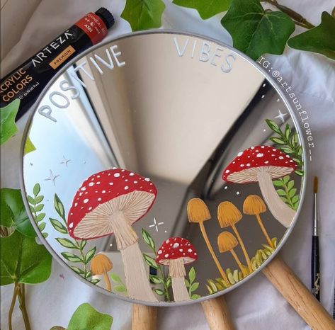 Crafts With Clay, Mirror Painting Ideas, Spiegel Diy, Painted Mirror Art, Mirror Drawings, Mirror Paint, Mirror Crafts, Mirror Painting, Cute Bedroom Decor