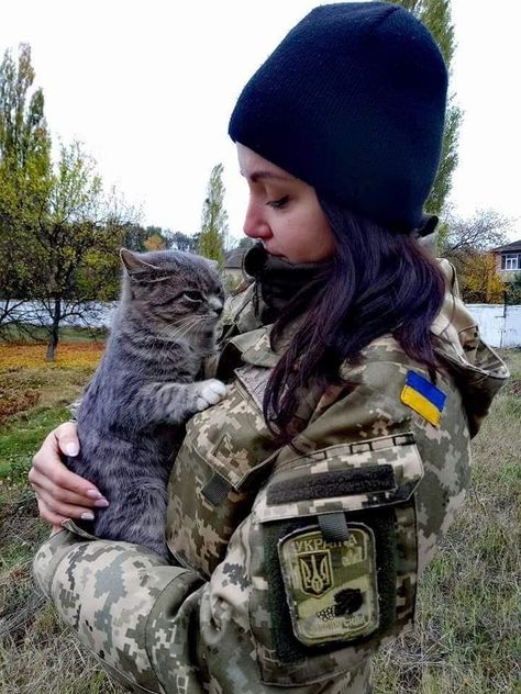 Military Aesthetic, Women Warriors, Army Women, Brave Women, Military Girl, Ukrainian Art, Female Soldier, Military Heroes, Army Girl