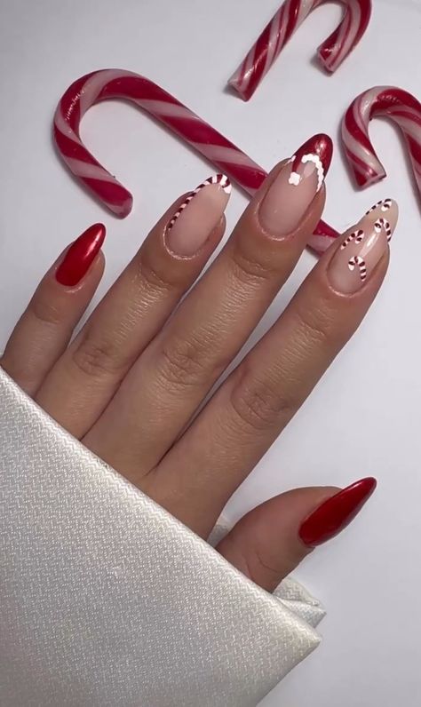 Christmas Nail Art Ideas, Cute Christmas Nails, Christmas Gel Nails, Summery Nails, Short Acrylic Nails Designs, Xmas Nails, Nail Art Ideas, Christmas Nail, Christmas Nail Art