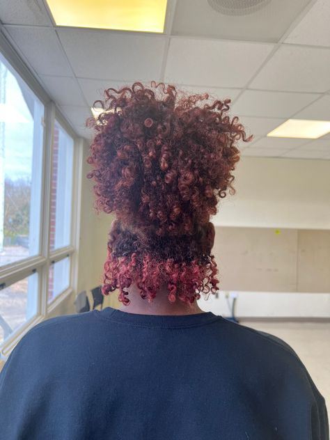 Red Highlights Natural Hair, Dyed Tips Curly Hair, Black Hair 90s, Dyed Tips, Highlight Ideas, Hair Dyed, Beautiful Black Hair, Protective Hairstyles For Natural Hair, Quick Natural Hair Styles