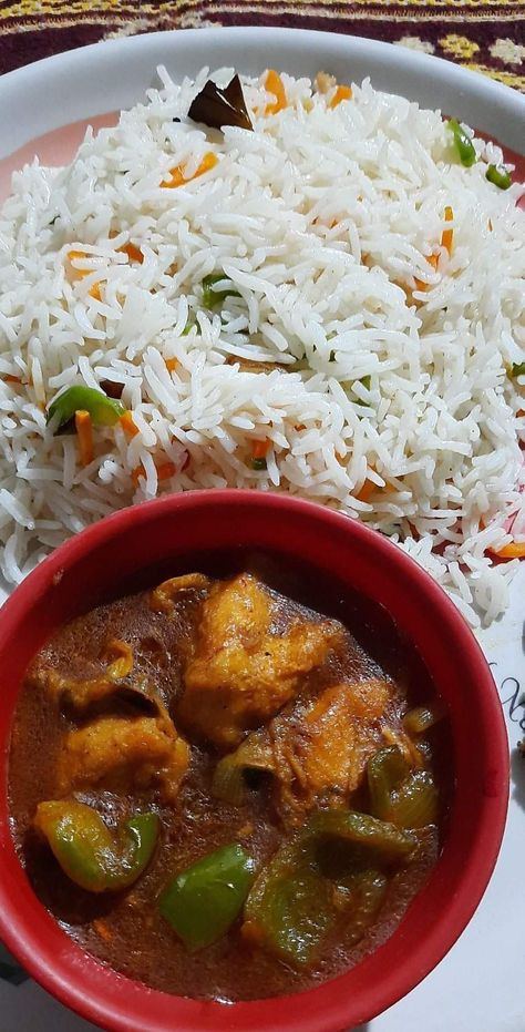 Indian Lunch Snapchat Stories, Lunch Snapchat Stories, Breakfast Snaps, Indian Food Snap, Dinner Snap, Lunch Snap, Recipes With Chicken And Peppers, Eating Food Funny, Desi Food