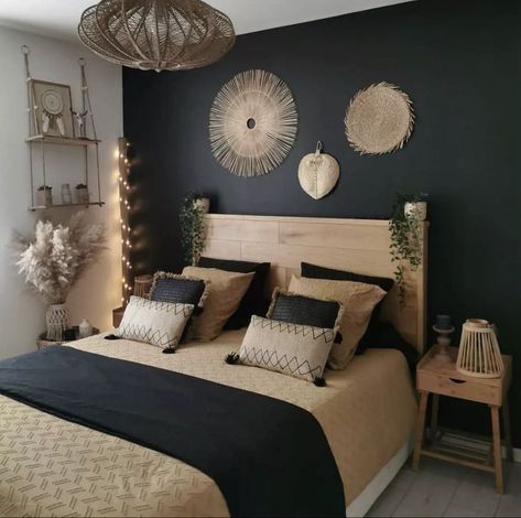 Cozy Black Boho Bedroom Ideas - Rustic Charm Meets Modern Decor Beautiful Bedroom Designs, Black Accent Walls, Bedroom Decor Design, Bedroom Decorating, Master Bedrooms Decor, Room Inspiration Bedroom, Beautiful Bedrooms, Bedroom Colors, Design Case