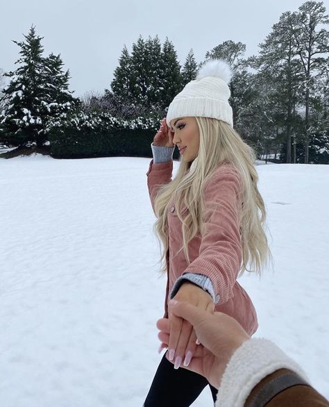 Katerina Rozmajzl, Style Foto, Megan Denise Fox, Blonde Ambition, 25 Days Of Christmas, Winter Capsule, Most Handsome Men, Yule, Summer Clothes