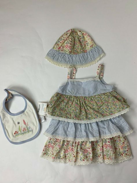 Mom Clothes Aesthetic, Baby Girl Vintage Outfits, Vintage Baby Girl Outfits, Vintage Baby Aesthetic, Coquette Baby Clothes, Cute Baby Clothes Girl, Vintage Baby Outfits, Aesthetic Baby Clothes, Baby Clothes Aesthetic