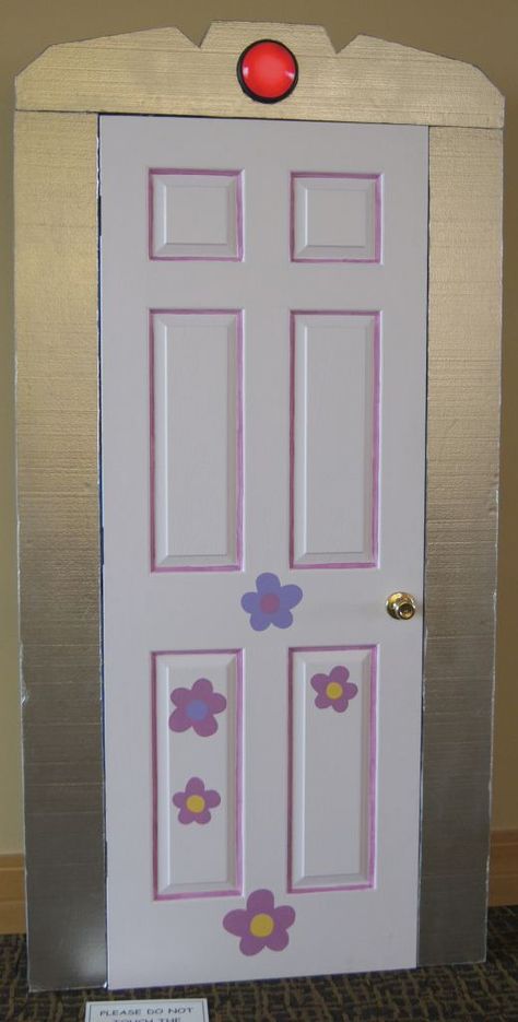 Monsters Inc - Boo's Door ~ I will have Boo's door on my craft room! Monsters Inc Room Decor, Monsters Inc Birthday Decorations, Diy Monsters Inc Decorations, Monsters Inc Birthday Party Ideas 2nd, Monsters Inc Boo Birthday Party Ideas, Monster Ink Birthday Party Ideas, Monsters Inc Party Decorations, Boo Monsters Inc Party Ideas, Monster Inc Party Ideas