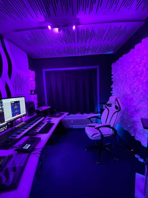 Music And Gaming Room, In House Studio Music, In Home Studio Music, Gaming Studio Room, At Home Studio Music, Room Studio Ideas, Music Production Room, Cool Music Studio, Studio Set Up