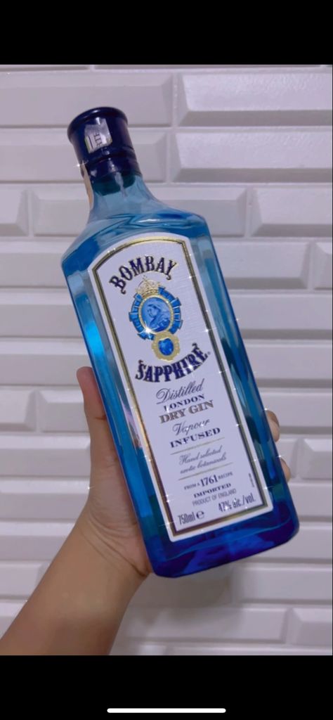 Bombay Sapphire Gin, Bilal Abbas, Bombay Sapphire, London Dry Gin, Dry Gin, Blue Aesthetic, Vodka Bottle, Gin, Blue Sapphire