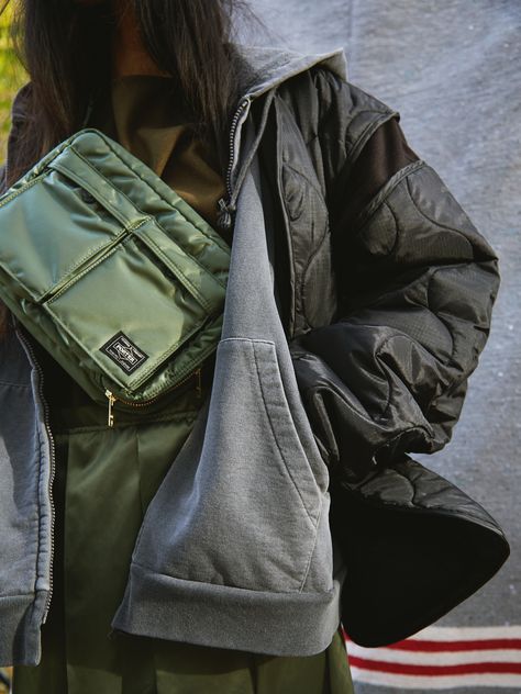 Porter Bag Yoshida Outfit, Porter Yoshida Style, Porter Yoshida Bag, Porter Backpack, Porter Bag, Tactical Fashion, Shoulder Bag Outfit, Liner Jacket, Backpack Outfit