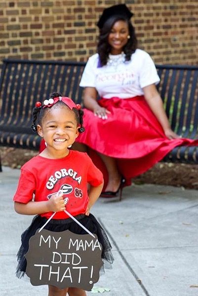 Mommy daughter graduation photo via Instagram Nursing School Graduation Pictures, Nursing Graduation Pictures, Graduation Pic Ideas, Masters Graduation, College Graduation Photoshoot, Daughter Graduation, College Graduation Cap Decoration, College Graduation Photos, College Graduation Pictures