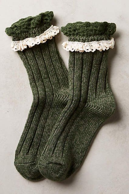 ruffle lace knit socks. Casual Fashion Trends, Winter Treats, Estilo Hippy, Cozy Socks, Cozy Autumn, Cute Socks, Mode Inspo, Socks And Tights, Boot Socks