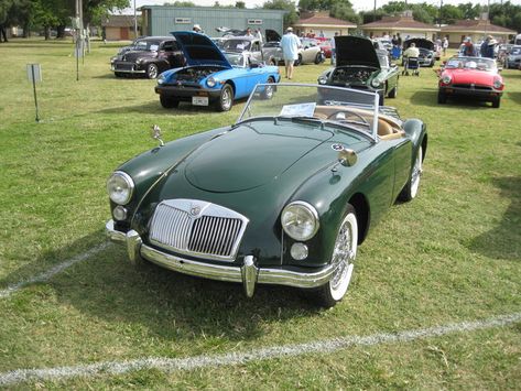 Tom's 1956 MG MGA 1500 "Maggie Mae" - AutoShrine Registry Maggie Mae, British Racing Green, Racing Green, Running