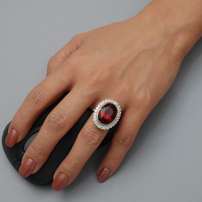 Each gemstone has its own distinctive set of rituals to be followed while wearing it for the first time. Hessonite gemstone wearing method https://wa.me/919216116688 Hessonite Ring, Custom Wedding Ring, Social Media Community, How To Focus Better, Custom Wedding Rings, Hessonite Garnet, Garnet Ring, Garnet Rings, Garnet Gemstone