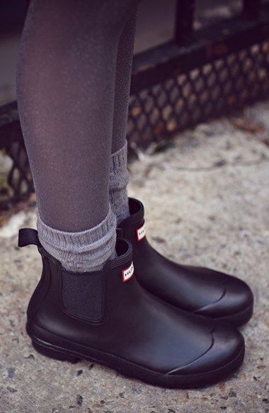 @xoxohannahread Timberland Chelsea, Hunter Chelsea, Hunter Boots Outfit, Winter Outfits 2020, How To Have Style, Hunter Boot, Rain Boots Women, Short Rain Boots, Boots Chelsea